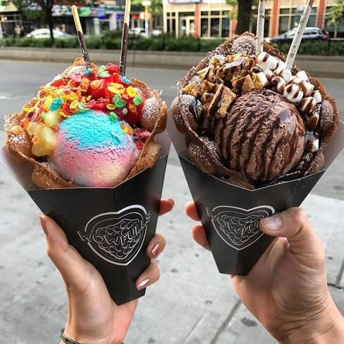 Napkin_Ads's tweet photo. Street Waffles https://t.co/agTUARIr5u