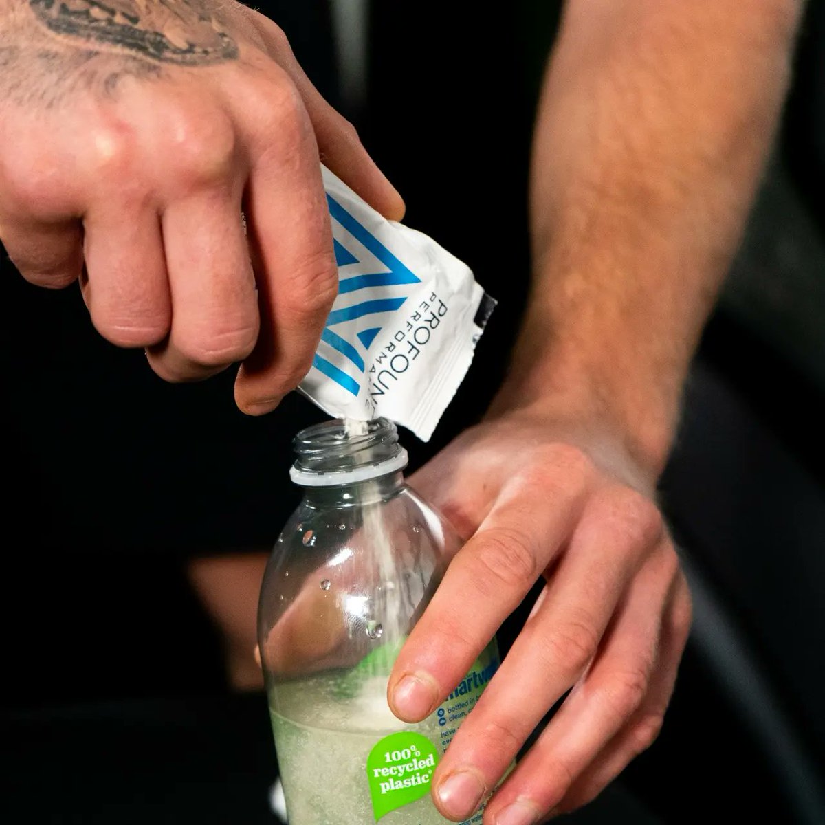 ProfoundPerform's tweet photo. NitricPro is CAFFEINE FREE!
Our unique formula has been designed to help increase performance levels, boost energy, reduce fatigue and keep you going for longer.
Available in a 3 pack, 15 pack and 30 pack: https://t.co/RbOCDNgBZk
#preworkout #nutrition #profoundperformance https://t.co/kFEtqC1DqV