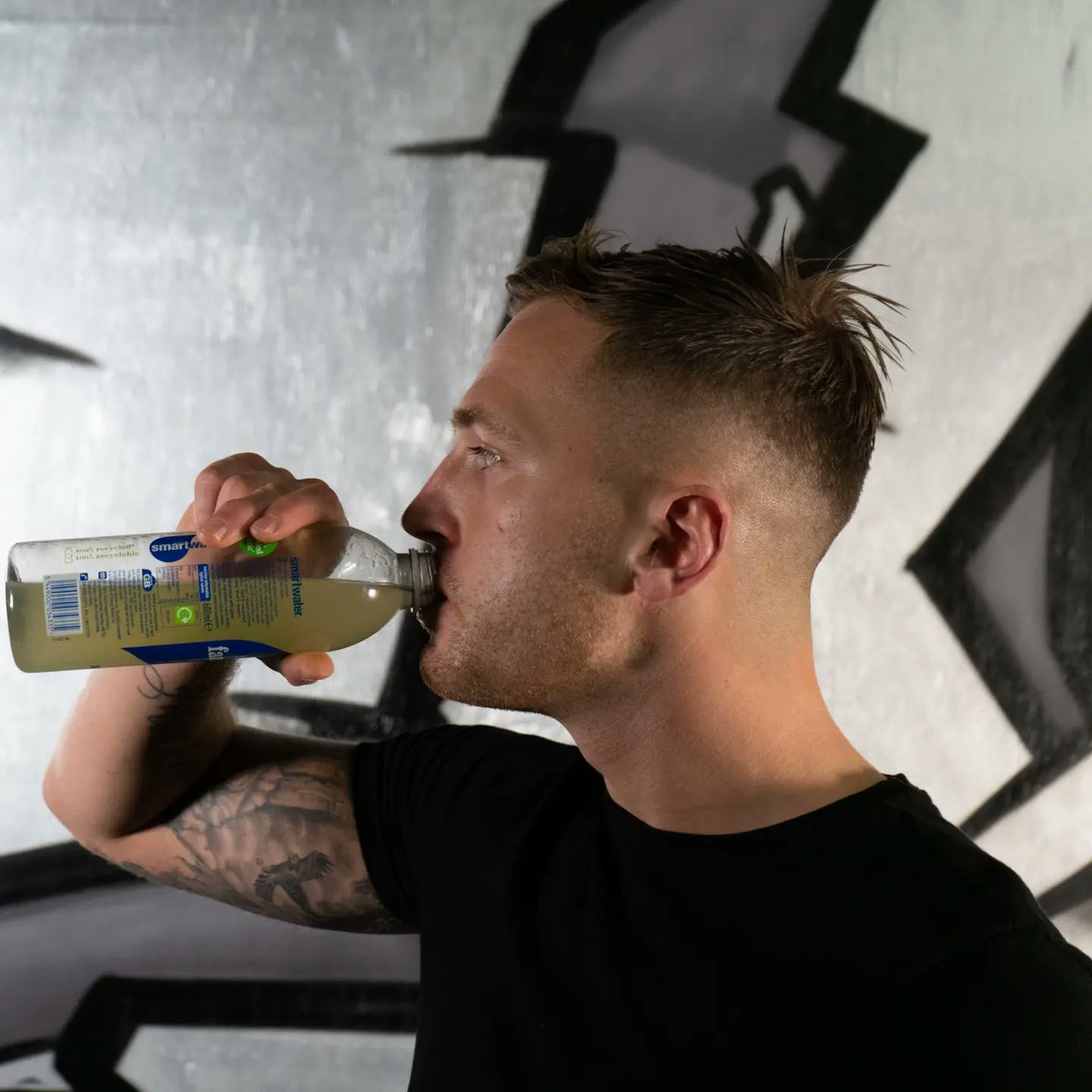 ProfoundPerform's tweet photo. NitricPro is CAFFEINE FREE!
Our unique formula has been designed to help increase performance levels, boost energy, reduce fatigue and keep you going for longer.
Available in a 3 pack, 15 pack and 30 pack: https://t.co/RbOCDNgBZk
#preworkout #nutrition #profoundperformance https://t.co/kFEtqC1DqV
