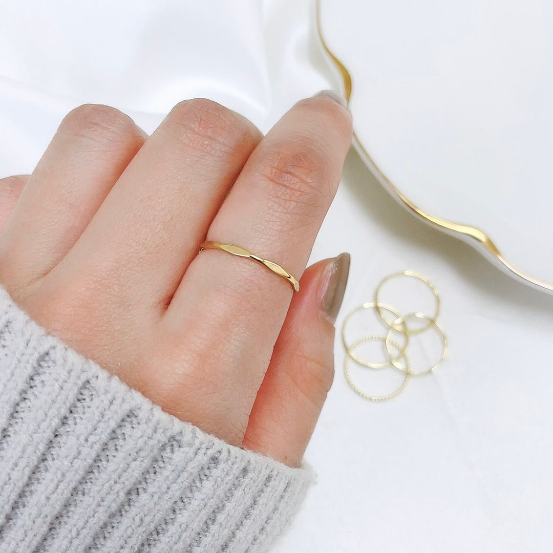 fing_official's tweet photo. ＼ホワイトデーのお返しに🎁ギフトセール！！／

「ギフトにおすすめ」のコレクションから
10%OFF”になるスペシャルセールが本日よりスタート！

ペアリングやK10のリングが、お得にGETできるのチャンス！
是非この機会をお見逃しなく♪

▼「ギフトにおすすめ」はこちら
https://t.co/vW0XoACsR4 https://t.co/zaxteeusui