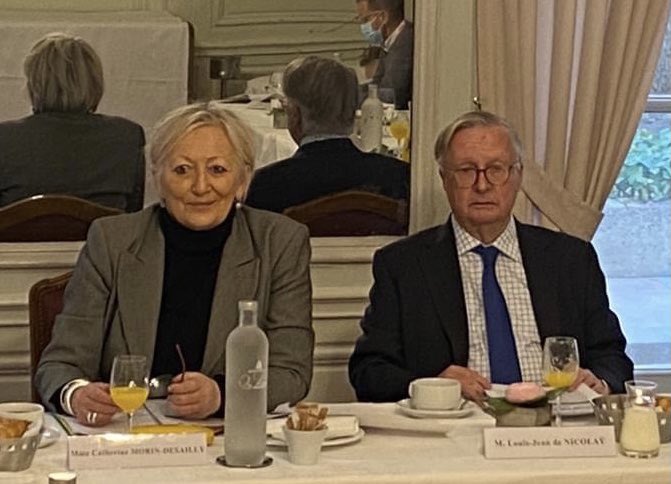 C_MorinDesailly's tweet photo. NOUVEAUX DEFIS, NOUVEAUX ENJEUX : UNE STRATEGIE EUROPEENNE AMBITIEUSE POUR LE PATRIMOINE
Avec @louis_nicolay nous avons présenté dvt la #comaffUE Senat puis dvt la Presse notre rapport d'information & projet de résolution sur l’Union européenne et le patrimoine #PFUE2022 https://t.co/WC8gceg1tG