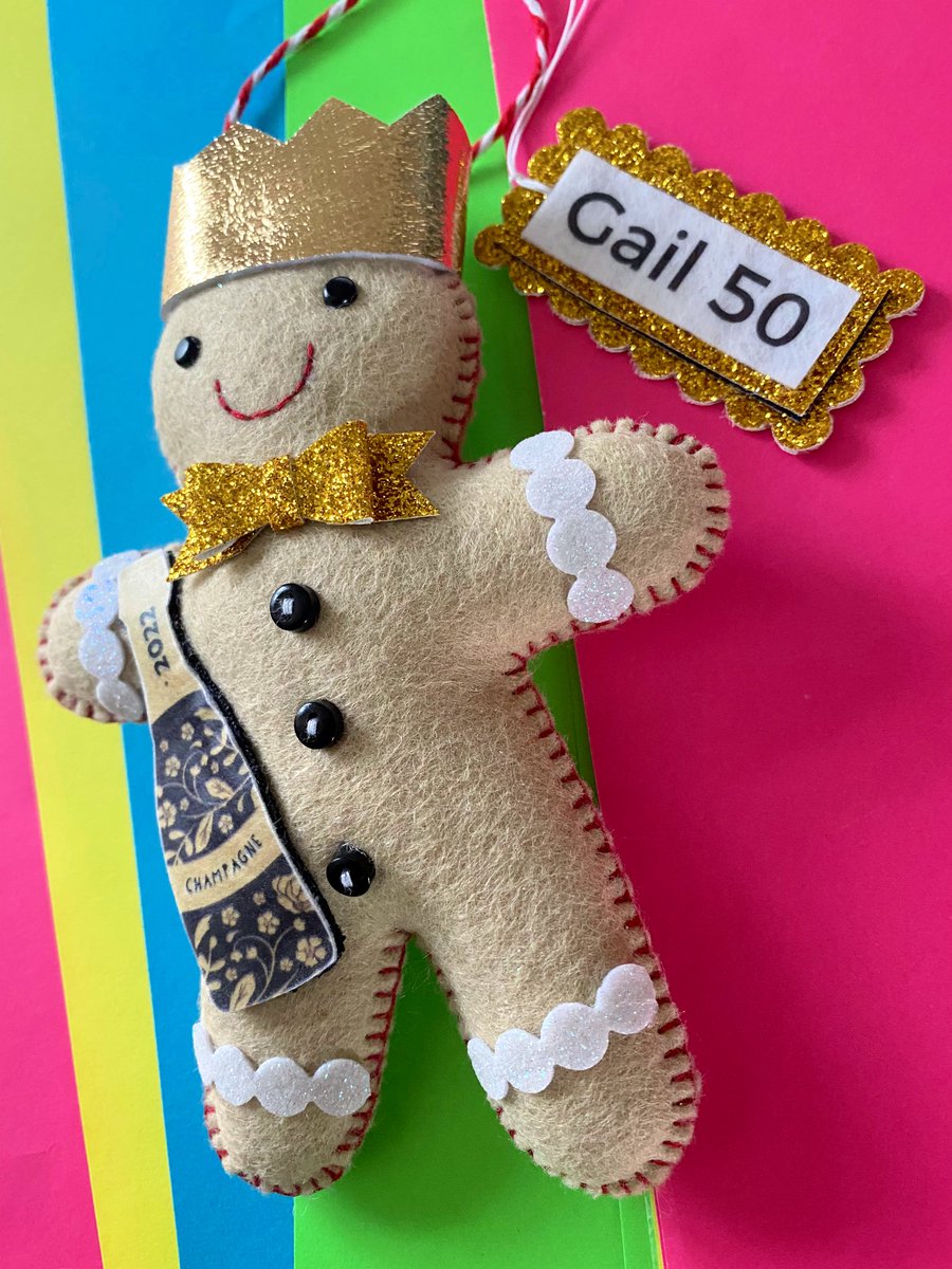 ✨Champagne Gingie! ✨ A recent make, this one has a personalised tag. #etsy #UKMakers #handmade