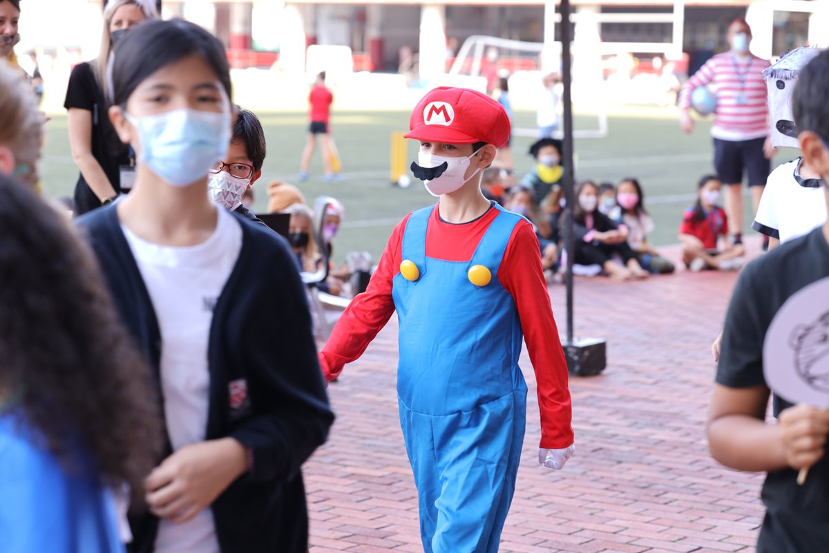 DCSG_Dulwich's tweet photo. It was certainly a whirlwind of a week here at Dulwich College (Singapore) as we celebrated Book Week through author talks, fun activities and concluding with a colourful parade of book character costumes. Check them out! #BookWeek #WorldBookDay #LiveWorldwiseInAction https://t.co/n2oLNWb6JA