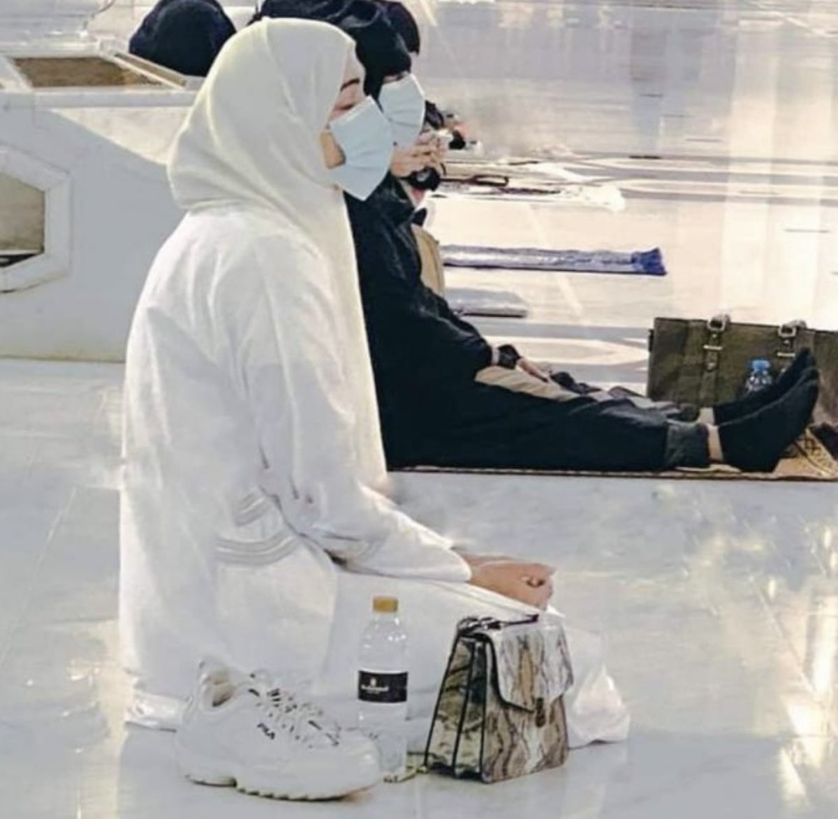 فاطمه عبدالرزاق البحر tweet media