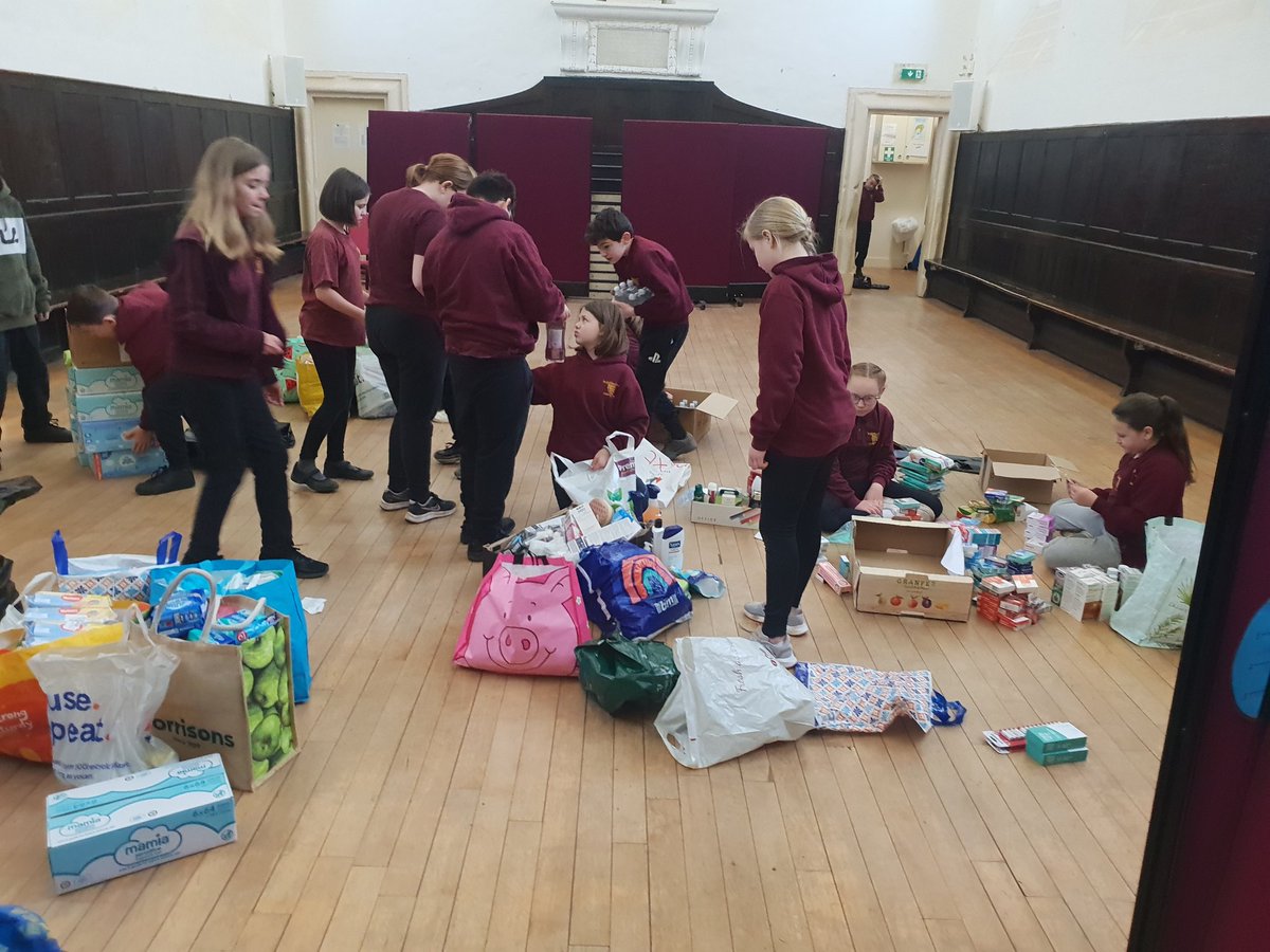 Sir John Moore Primary School tweet media