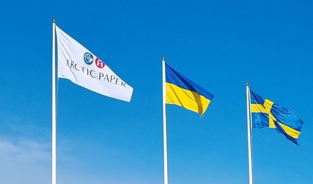 Arctic Paper donates to support children from Ukraine

Arctic Paper stands in solidarity with the Ukrainian people and is donating 1 million SEK to support refugees, with focus on the children coming to Poland from Ukraine.
arcticpapergroup.com/news/non-regul…
#ukraine #refugees #arcticpaper