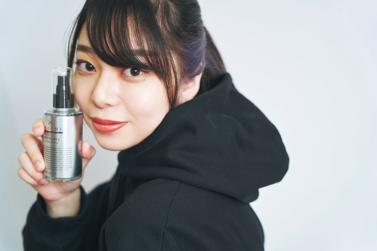 gbwi_magazine's tweet photo. #GIANNABeautywithiconic 00 「超人気ヘアサロン専売アイテム使ってみた!」からiconic modelsの本気推し商品を大公開!💖
第四回は #ゆうか ちゃん ( @yukchan__xx )
Pick Up アイテムは #95SENSE シャンプー&トリートメントと #SHACHU マルチオイル😍
続きはこちら❣️
https://t.co/1tToW8TWTE https://t.co/sQpGXQ92ls