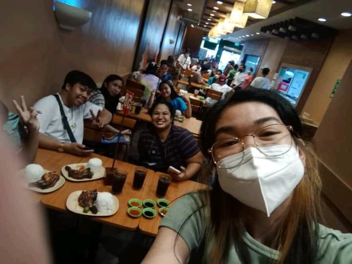 _jocelynmabag's tweet photo. #collegeclassmate ❤ https://t.co/bbs6drvW9b