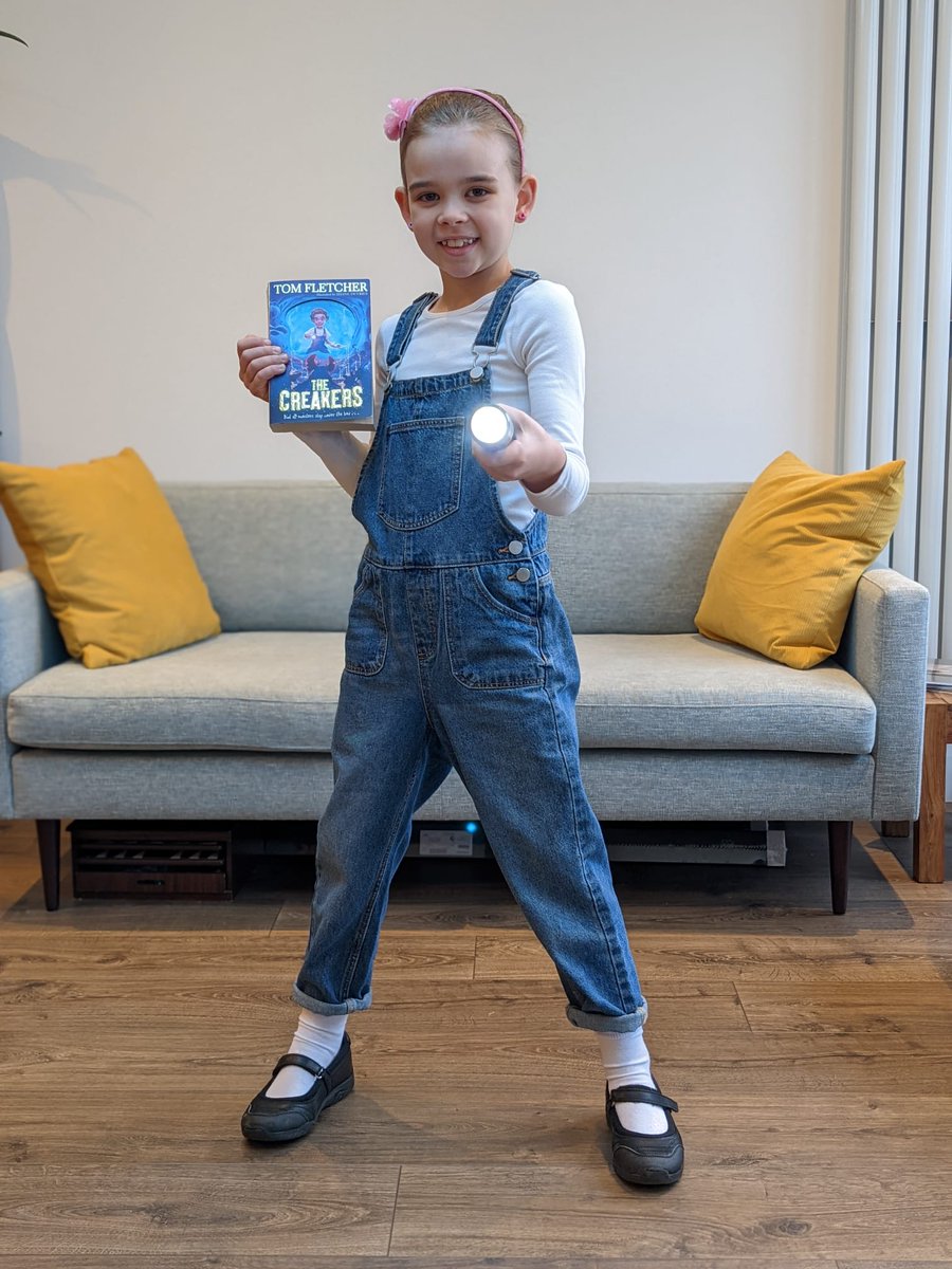 likeaspud's tweet photo. A day later than the rest of the world but Niamh wanted to show @TomFletcher her Lucy Dungston costume.  We love the Creakers! https://t.co/PG7CL3q8yt