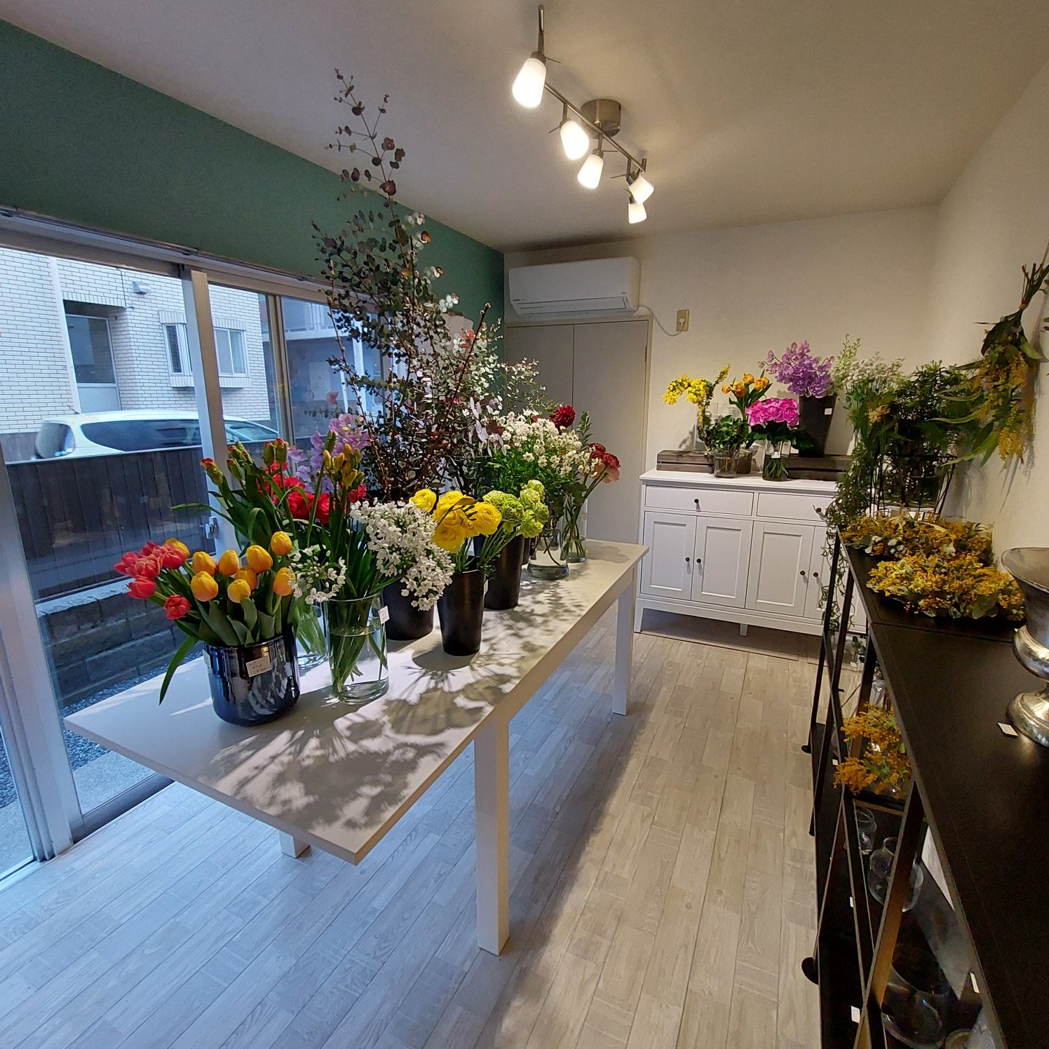市川市行徳の街の不動産屋 カナエ アドバンス 行徳にお花屋 さんオープン ご存知の方も多く 又ファンも多いお花やさんのtetohaさんが3月3日行徳にオープンしました 3月5日迄市川市末広2丁目のアトリエにて販売されています T Co Orhyn0gzqw