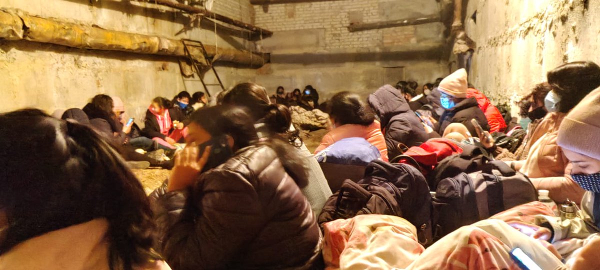 DefenceEra's tweet photo. #IndianStudents at a bunker in #Sumy, #Ukraine. Picture shared by one of the Indian students. https://t.co/eBjlRj8fpT