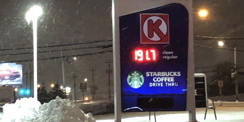 VOCMNEWS's tweet photo. Local Gas Prices Skyrocket Amid Russian Invasion of Ukraine

https://t.co/e1ZD5kjwt6 https://t.co/5VRHr4bLIw