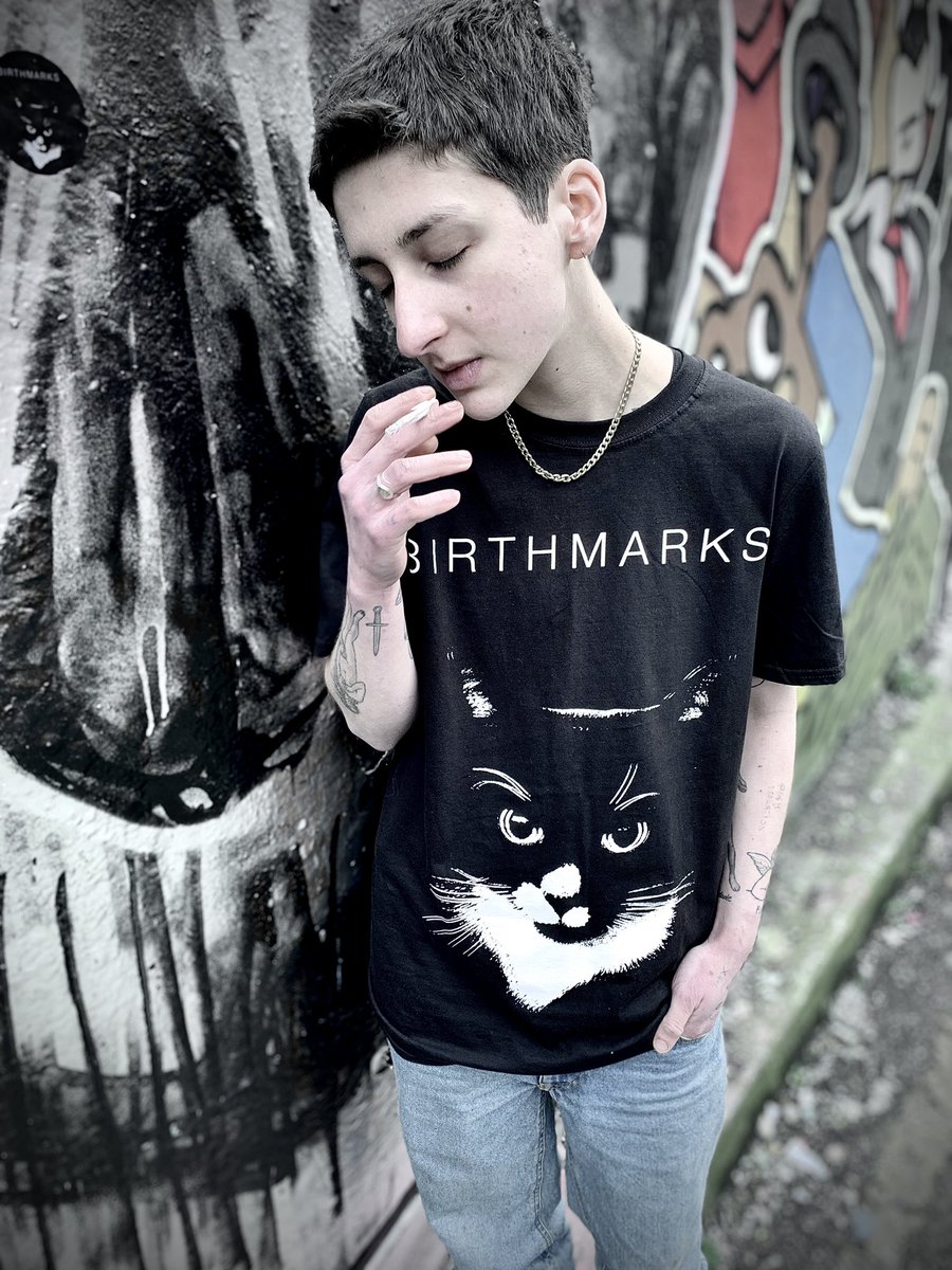 BirthmarksSound's tweet image. Today is Bandcamp Friday and we're very happy to have our George T Shirt available for general sale. 
All sales are greatly appreciated and include a free gift. 
Limited numbers available. 

Get yours at: 

birthmarkssound.bandcamp.com/merch