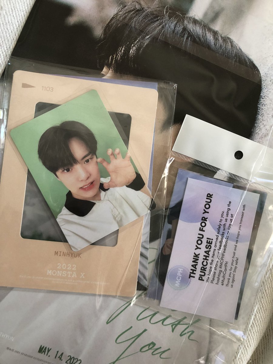_pokayemon's tweet photo. hello po @MultiCartPH !! nakauwi na mh desk calendar set ko hehe finally minhyuk rawr haver 🤩 thank u so much!! super safe yung pag-uwi ng items ko 🥰

#MCPHFeedbacks 
#pokkibudoled https://t.co/apwhQa07sk