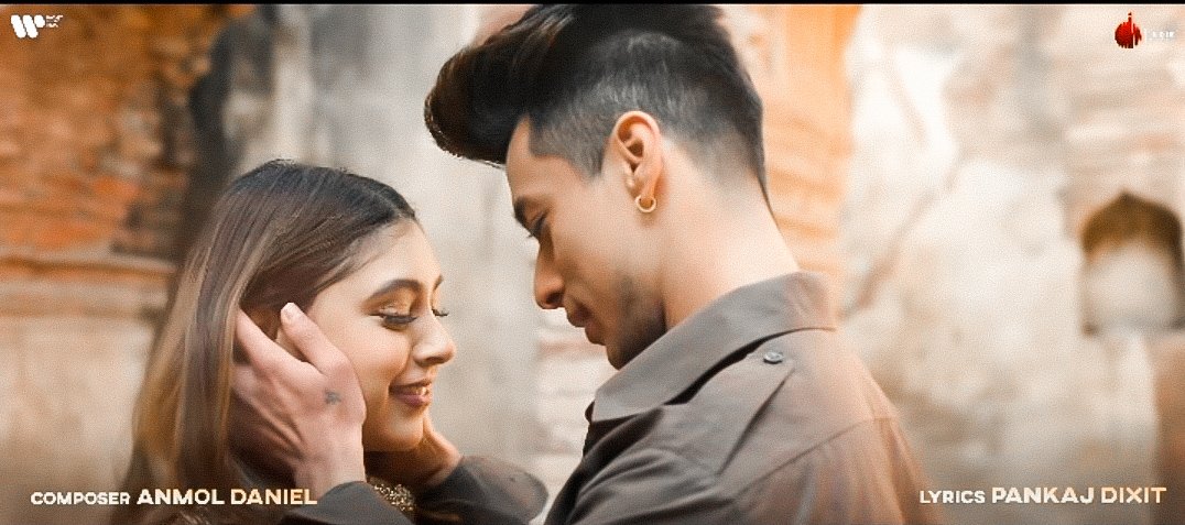 carpediemXZX's tweet photo. #NainaMere is out Now go watch #PratikFam 🔥❤

NAINA MERE FT PRATIK NITI

#PratikSehajpal

https://t.co/uQTClak9AS

https://t.co/92L14d9d6U https://t.co/TZrnxjSvpK