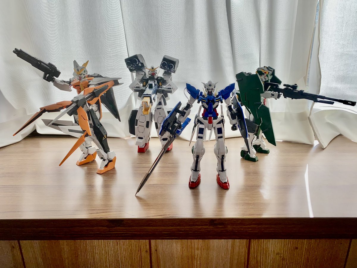 KarumaKamui's tweet photo. そして揃ったガンダムマイスター達‼︎
#OOガンダム #ガンプラ　#ガンダムマイスター　#ソレスタルビーイング https://t.co/A68zi1VVD6
