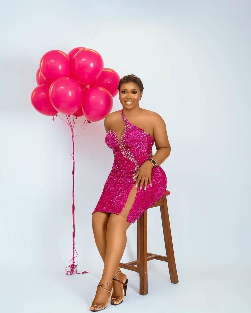 Flat17Studio's tweet photo. Birthday girl, Ceec, is stunning in Pink 💟 #birthdaygirl #flat17studio https://t.co/ShWE34CnmP