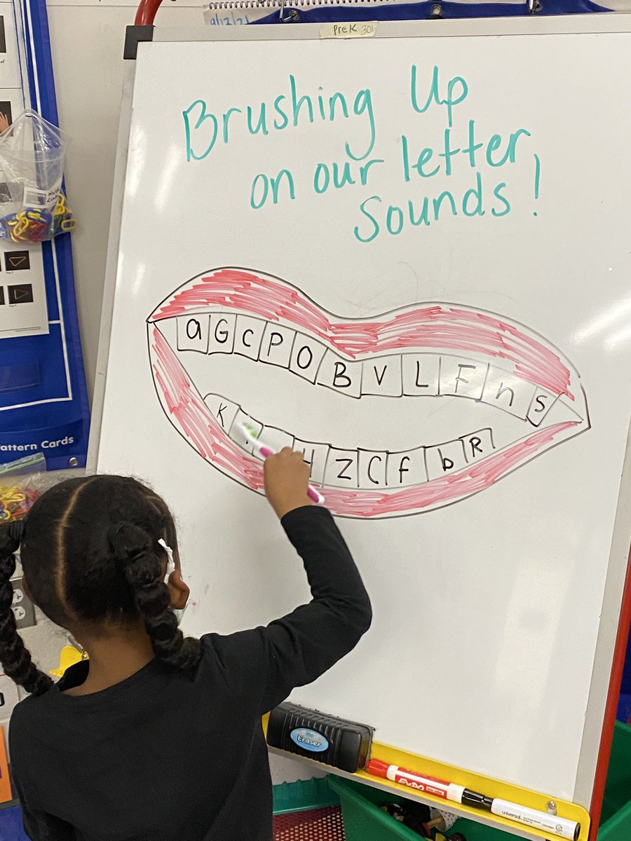 MrsDurstPreK's tweet photo. February is National Children's Dental Health Month! We took that as an opportunity to “brush” up on our letter sounds! 🦷 🪥 https://t.co/kCTzCpt2w4