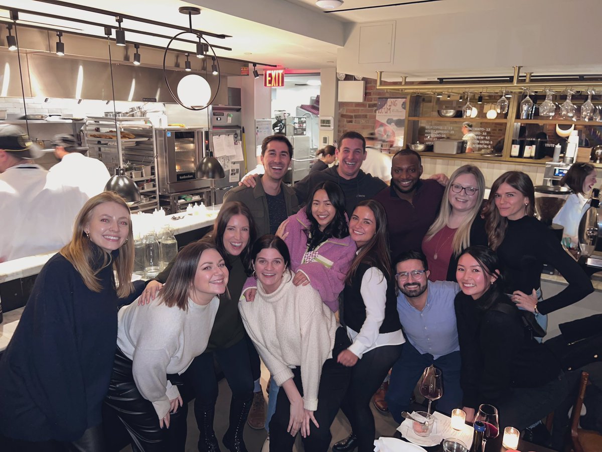 New team who dis #PSA

cc: <a href="/iReenie4/">Irene</a> <a href="/SusaneHuong/">Susane Huong</a> <a href="/renxrey/">Karen Reyes</a> @krissybeeean <a href="/Chris_Velaz903/">Cito</a>