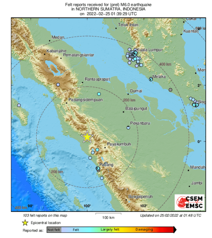 smileyfin's tweet photo. Earthquake detected! Gempa bumi rasa jelas! Stay safe guys #gempabumi #earthquake #sumatra https://t.co/qT191phVgs