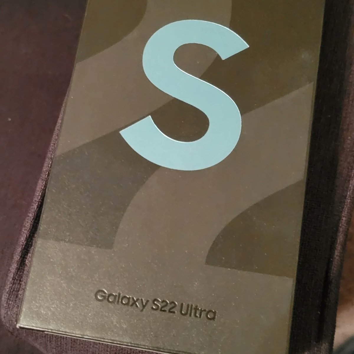 JMjustcomedy's tweet image. YES!!

#SamsungS22Ultra #SamsungGalaxyS22 #Note22 #samething #phone