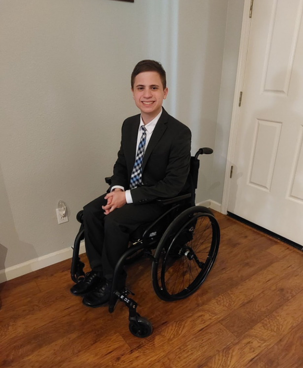 Congratulations to Natomas High School Senior Alexander “Zander” Varags, on his selection as a National Merit Scholarship Finalist! This distinction makes him eligible for one of the 7,500 merit scholarships awarded each year. ow.ly/6aS350I3Rxw #NUSDProud #StudentSpotlight