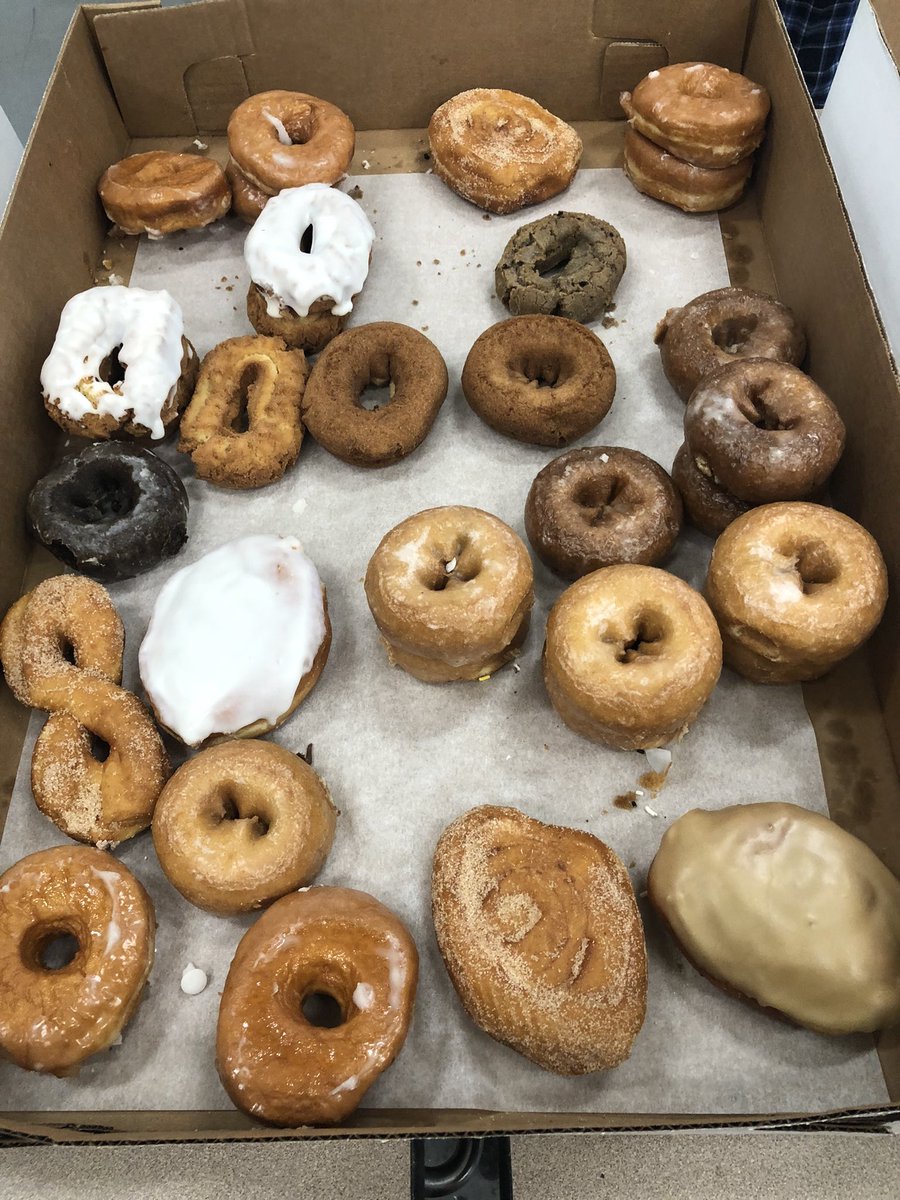 OtsegoFFA's tweet photo. 22 years of having Donut Day during #FFAWeek  #OtsegoKnights @pentacareerctr #PentaPride https://t.co/sPFFvhZQ3T