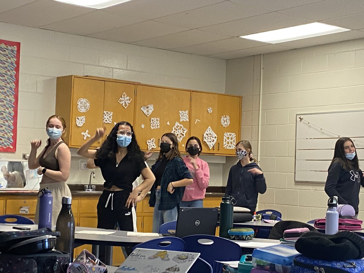fosteramber's tweet photo. Busy day today in Destinations SMES!  Mastered the Hustle and created some  collaborative “Found Poetry”.  @SMESBelleville @HPEDSB @AHayes_class https://t.co/q6f9m6fYJx