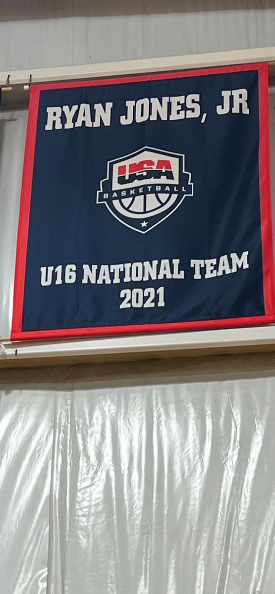 RyanJonesJR1's tweet photo. Beyond Blessed🙏🏾🙏🏾 @TheRockHoops @usabjnt @usabasketball #cominbackstronger https://t.co/TdwAF8imHk