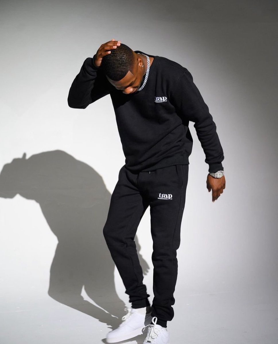 trapluxuryus's tweet photo. throwing fits like a toddler👶🏾🏚

FIT: TRAPSuit Set

AVAILABLE ONLINE NOW
LINK IN THE BIO👨🏾‍💻 https://t.co/siE0hmJqzl