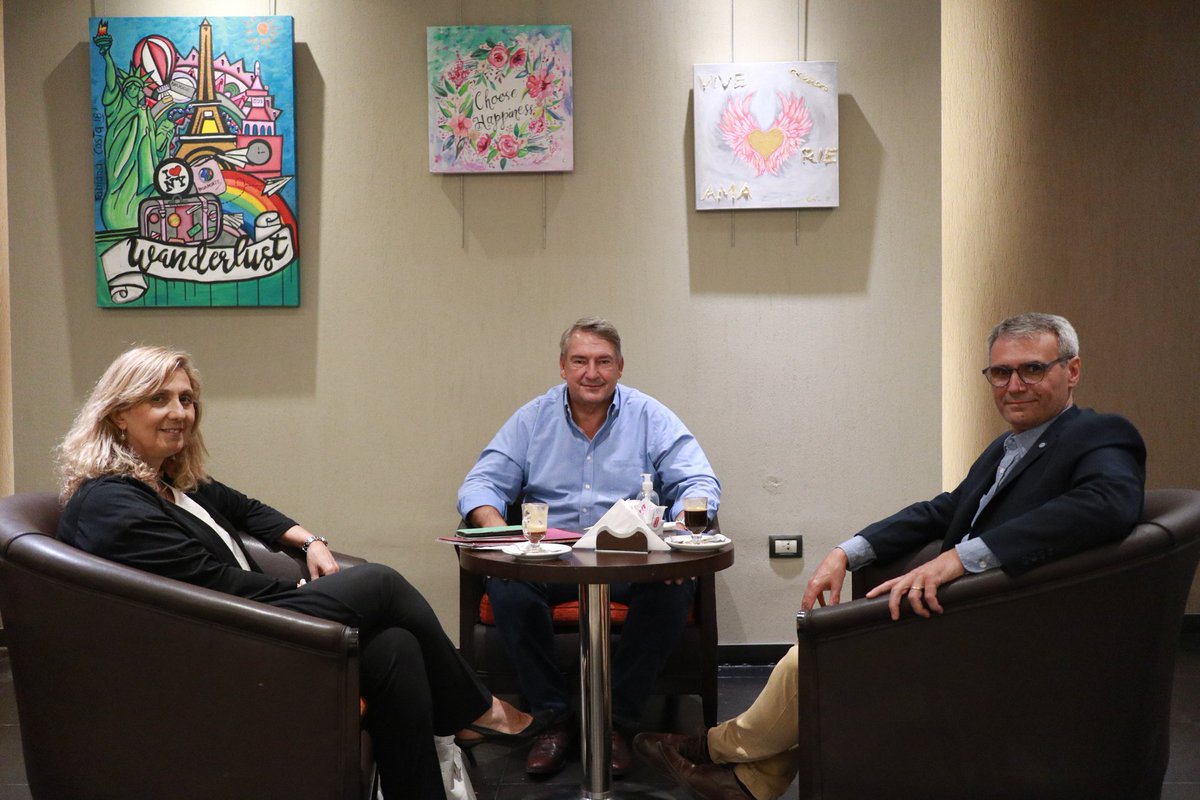 Nos reunimos con Andrea Savoretti y el ministro de <a href="/TransportePBA/">Ministerio de Transporte</a> @donofriojorge para hablar del #boletouniversitario  en <a href="/upsouniversidad/">Universidad Provincial del Sudoeste - UPSO</a> y @UNSbahiablanca
 Celebramos que el ministro se haya comprometido a implementarlo en @UNSbahiablanca y <a href="/upsouniversidad/">Universidad Provincial del Sudoeste - UPSO</a> antes de fin de año