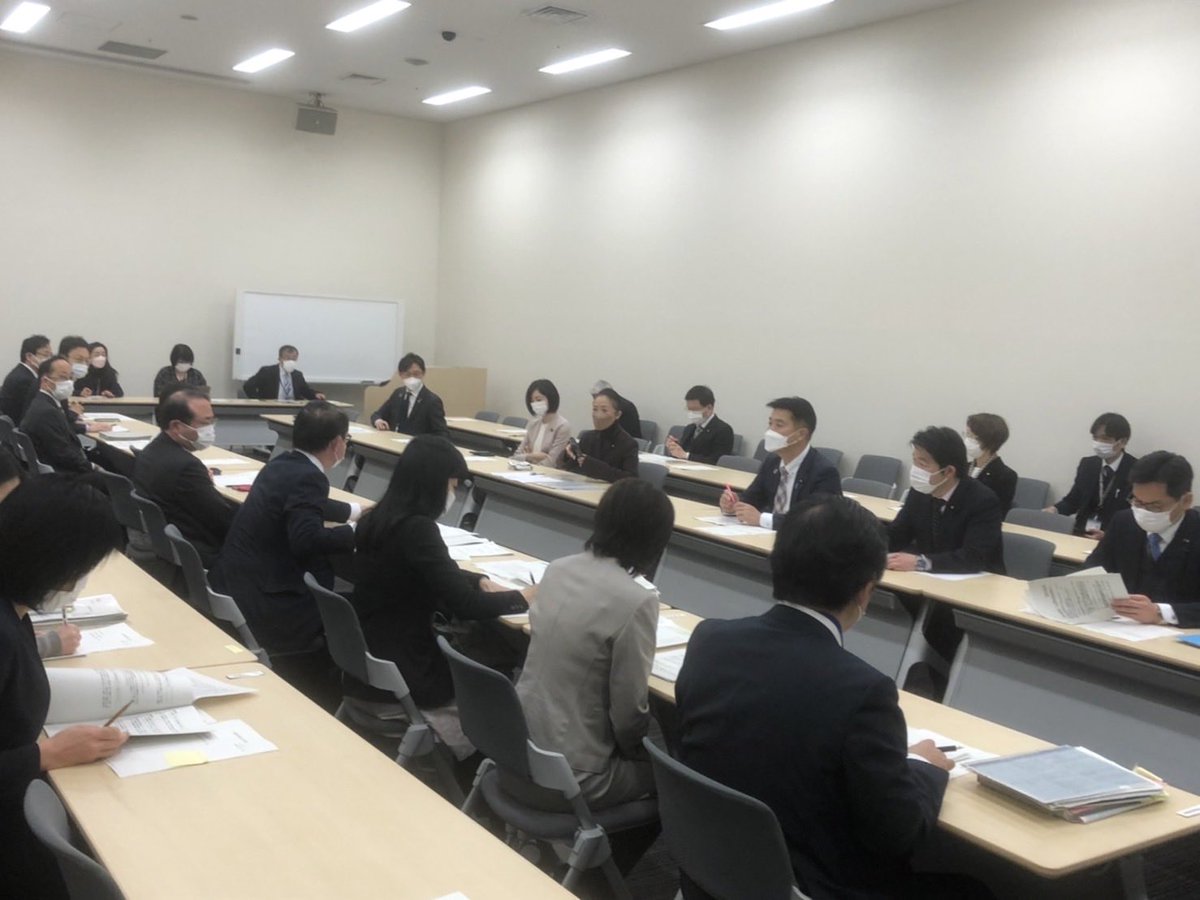 Tomo_Ukishima's tweet photo. 文部科学部会にて留学生の入国の現状と課題について関係省庁からヒアリング、意見交換。 https://t.co/BAYLlZfHOD