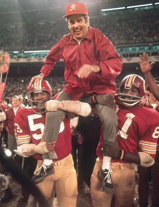 Commanders_DC's tweet photo. Tweeting at the
@Commanders
everyday until they follow me...
Day 644
Checking out the Washington Commanders Ring of Honor:
George Allen, Head Coach, ‘71 - ‘77
#WashingtonCommanders #Commanders #NFL #TakeCommand #Day644 https://t.co/MZDMPuzQQ3
