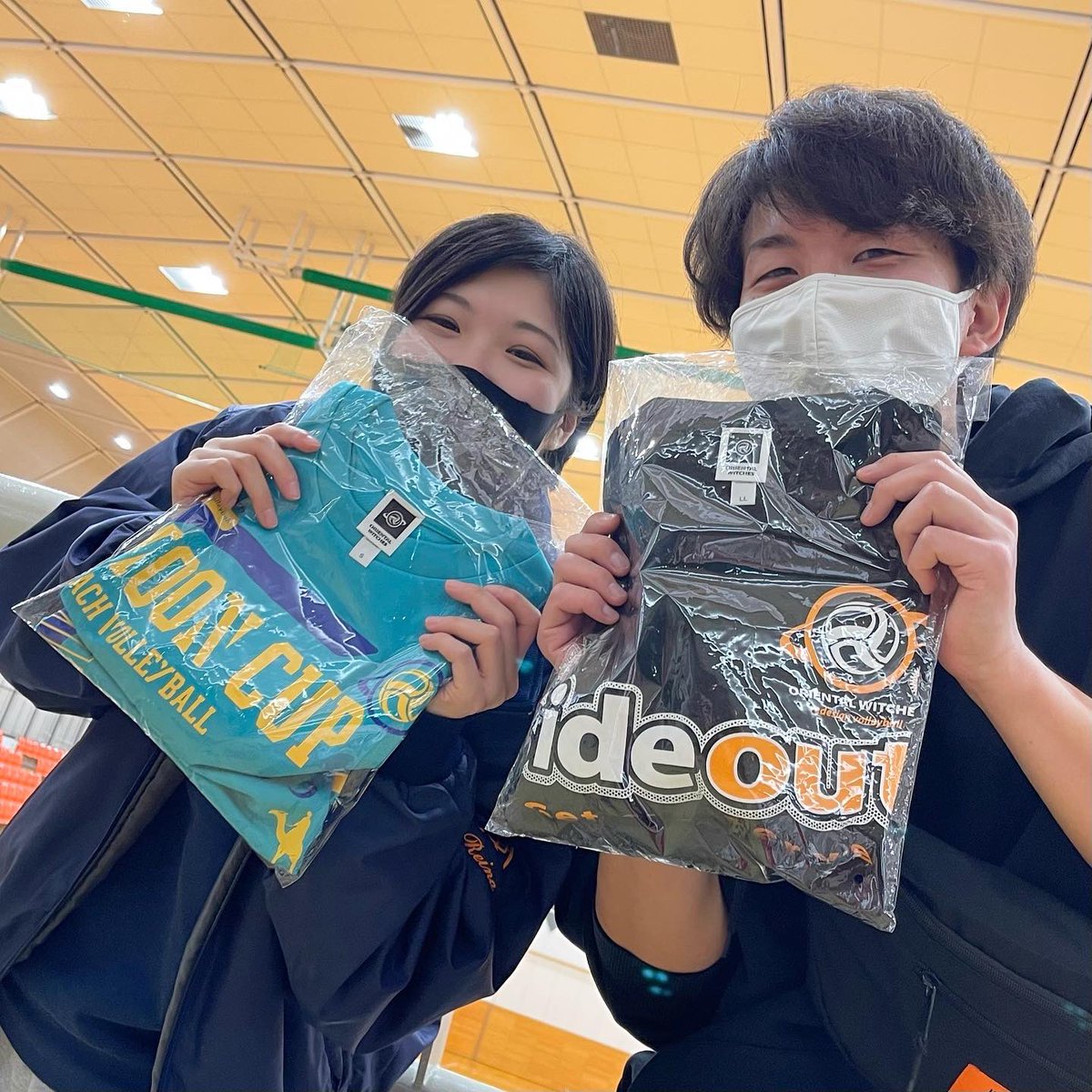 ORIENTALWITCHES's tweet photo. 【 協賛大会 】TRIANGLE CUP ①優勝チーム全員と選ばれたアスリートにオリエンタルウィッチーズTシャツをプレゼント！＊男女混合バレーボール競技 ( 埼玉県 )
#orientalwitches #オリエンタルウィッチーズ #trianglecup #トライアングルカップ https://t.co/yGW4AibCWL
