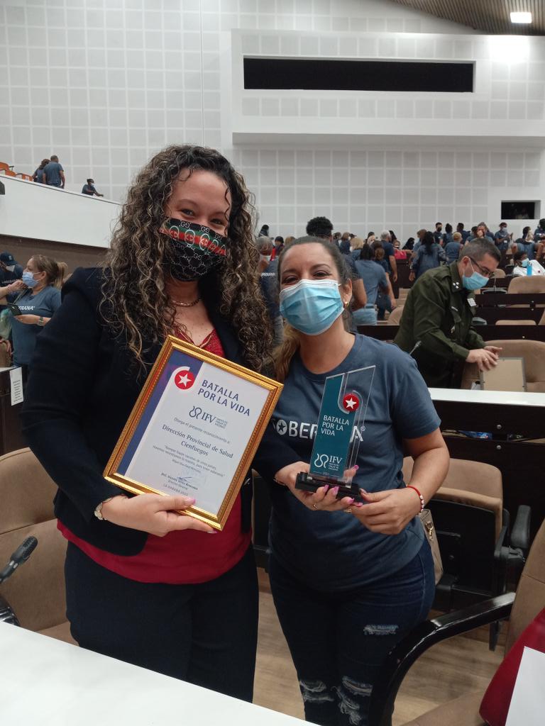 Trabajamos codo a codo Cienfuegos y el Instituto Finlay de Vacunas y seguiremos unidos por el mismo fin, la salud de nuestro pueblo.
#Cienfuegos 
#CubaPorLaVida 
#Soberanas