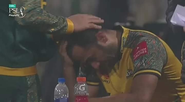 abbas_007209's tweet photo. wahab Peshwar zalmi ki khilaf 50 karny ka baad khushi sa rony lagy😭
#runsmachine https://t.co/tORWhNYDcb