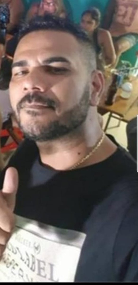 Policia confirma prisao do lider da milicia de rio das em troca de tiro com a federal moradores tinha informado a morte desse cidadao do bem,porem o mesmo foi apenas preso reformulando a informaçao anterior.