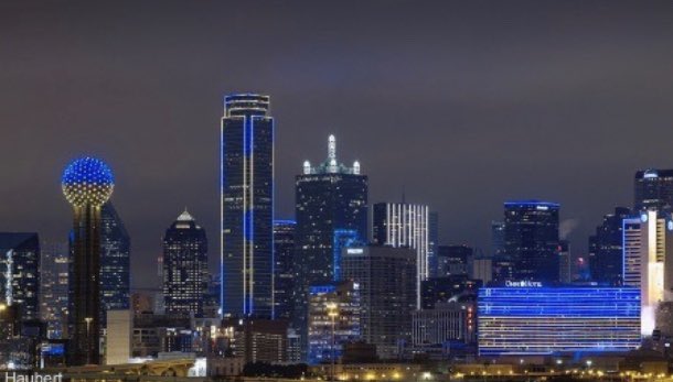 HawkeyeOnAir's tweet image. The Dallas skyline showing its solidarity with Ukraine tonight #StandWithUkraine #Ukraine #peace
