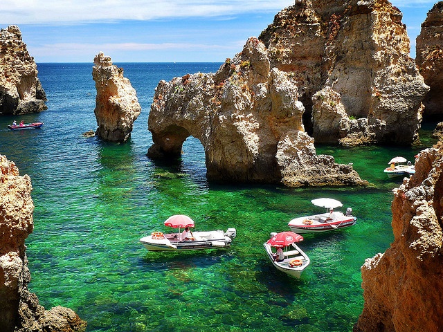 pushpenSarkar13's tweet photo. Ponta Da Piedade.
Ponta da Piedade is a headland with a group of rock formations along the coastline of the town of Lagos, in the Portuguese region of the Algarve.
#travel #nature #beauty #art #like #adventure #explore #BeautifulWorld #photograghy https://t.co/F7Tts5hBQX