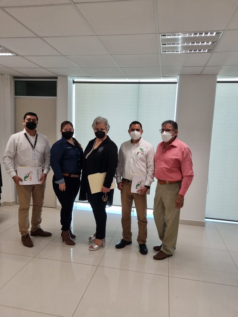 CecytesMazatlan's tweet photo. Felicidades a los nuevos directores de Planteles, en especial al Director de Mazatlán @ProfrRosendo Meza Torres y a la Directora de la Cruz de Elota Ciria Diana Meza Favela. @cy_tes @drjuantorres1  @docjuantorres @mariainesmx  

https://t.co/6VI5OroqMW https://t.co/lmXyhJoxOW