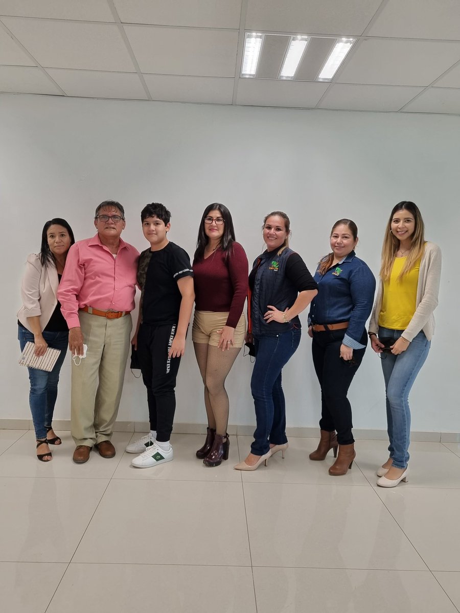 CecytesMazatlan's tweet photo. Felicidades a los nuevos directores de Planteles, en especial al Director de Mazatlán @ProfrRosendo Meza Torres y a la Directora de la Cruz de Elota Ciria Diana Meza Favela. @cy_tes @drjuantorres1  @docjuantorres @mariainesmx  

https://t.co/6VI5OroqMW https://t.co/lmXyhJoxOW
