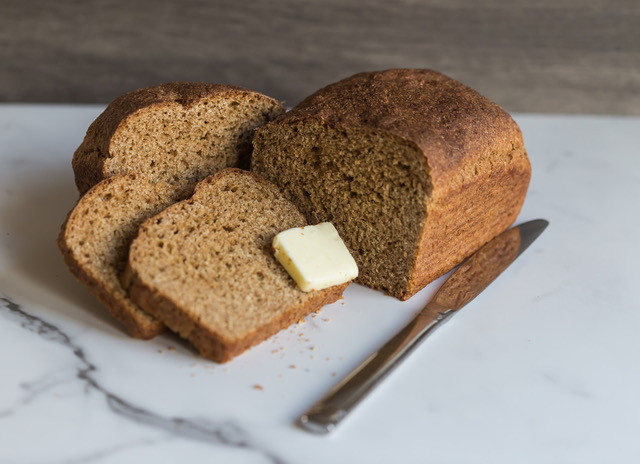Flourish_Bread's tweet photo. What better way to celebrate #NationalToastDay than with a fresh slice of our organic einkorn flour #sandwich loaf? You'll delight in how good it tastes and how easy it is on the stomach. #Einkorn an #ancientgrain that has been unmodified for over 10,000 years. https://t.co/qNpjgTHFuP