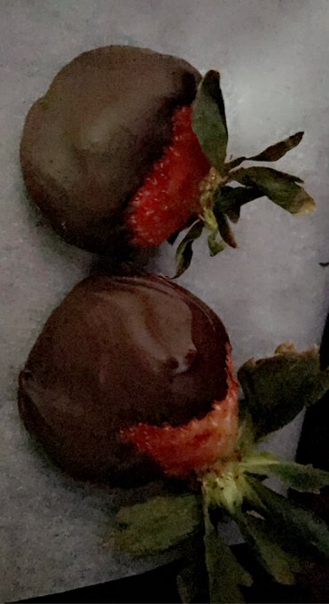 #Chocolate #strawberry https://t.co/H3ZuOit2et<a href="/tag/chocolate"class="tags">#Chocolate</a><a href="/tag/strawberry"class="tags">#strawberry</a>