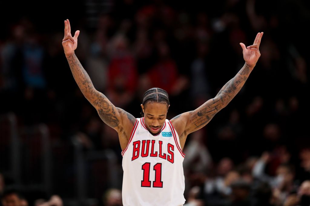 DeMar DeRozan is the 7th player in NBA history with 8 straight 35-point games. He joins...

Wilt Chamberlain
Elgin Baylor
Michael Jordan
Kobe Bryant
LeBron James
James Harden