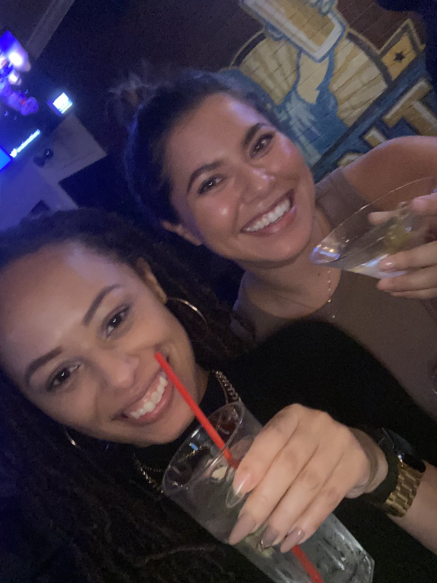 AshxBashx's tweet photo. #pintjc #upshow https://t.co/xNqA7twwR5