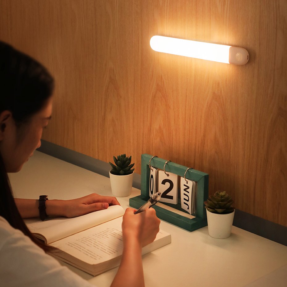 BaseusofficialI's tweet photo. #BASEUS Sunshine Series Human Body Induction Wardrobe Light.
https://t.co/bdG1vzhQW4 https://t.co/pqCcrMt8sU