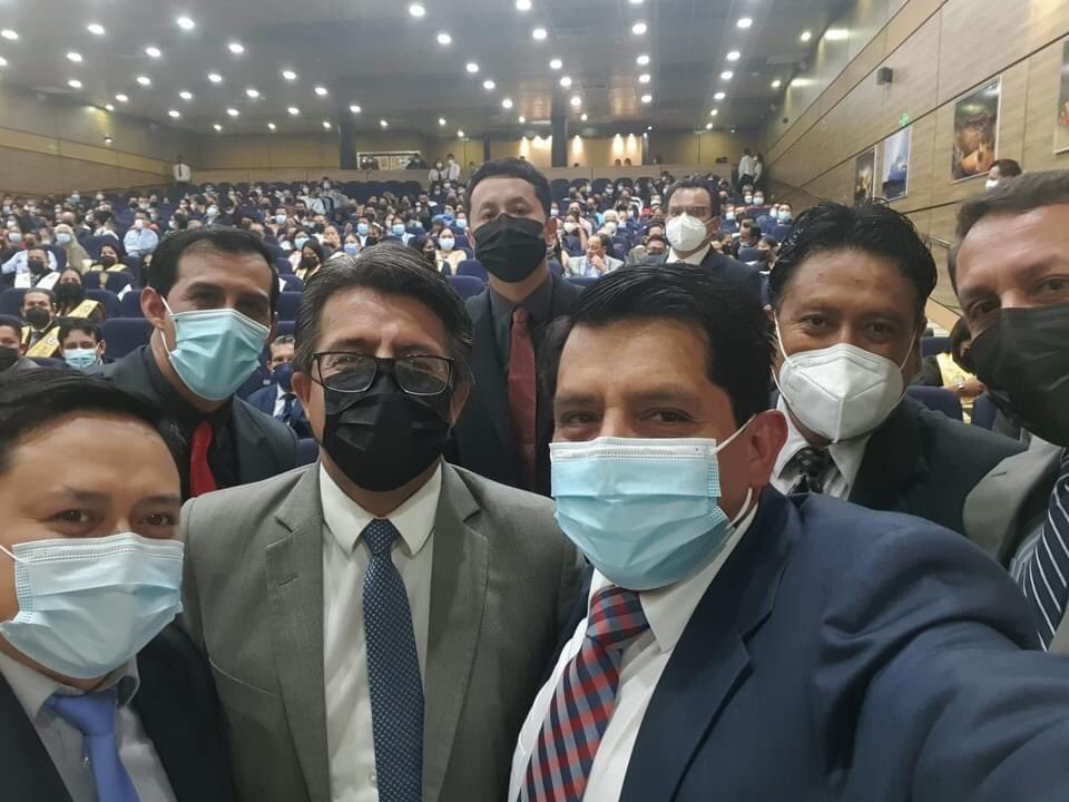 VIPEspoch's tweet photo. Las autoridades de la @EspochRio visitan la SEDE ORELLANA para presenciar la primera ceremonia de graduación. Esta sede cumple con su compromiso social, formando profesionales con calidad y compromiso social.

¡¡¡¡Viva la ESPOCH en sus 50 años!!!! #HacemosHistoria https://t.co/5Aw6OnjizW