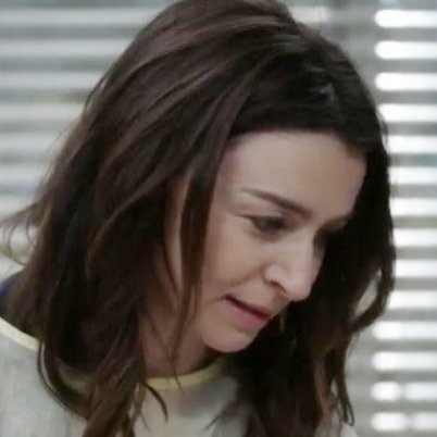 amelia shepherd side profile