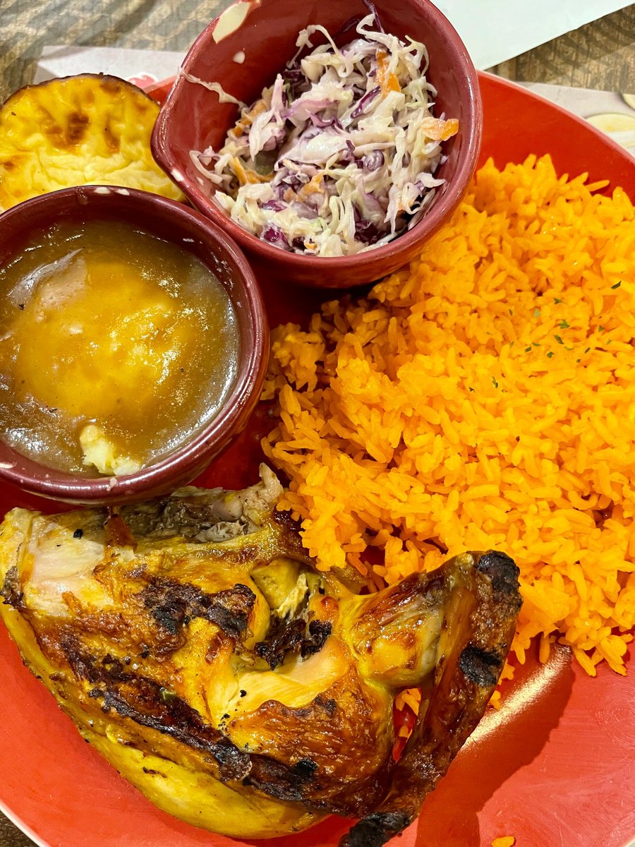 oozingkev's tweet photo. I'm at Peri-Peri Charcoal Chicken And Sauce Bar in Parañaque City, Metro Manila https://t.co/8hhs8PAmvO https://t.co/fwSIMoWpTr