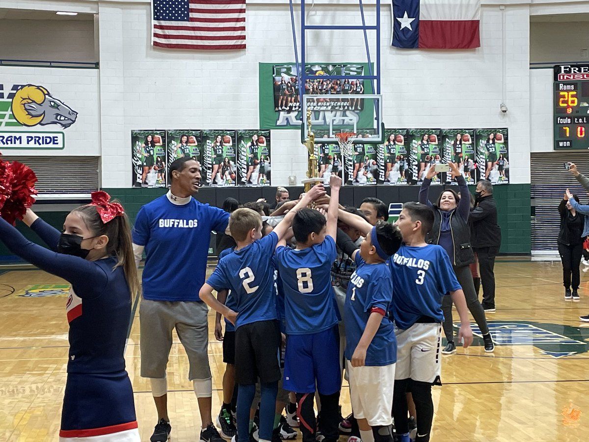 AAmparan_JCE's tweet photo. “WHO ROCKS THE HOUSE… I SAID THE BUFFALOES ROCK THE HOUSE!!!”
❤️🦬💙
THE BUFFS are the Champions wooooo!!!!
#THEHerd #TeamSISD #BUFFSTRONG #stayBUFF #BUFFproud #BuffaloSTRONG
@JFCarrasco_JCE @SGTCarrasco_JCE @SGTCarrasco_ES @DNavariz_JCE @BTorres_JCE @chuerta_JCE https://t.co/07c1XKxAkP
